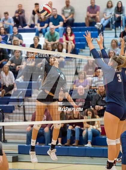 Thumbnail 2 in Highland vs  Perry  (AIA 6A Semi Final) photogallery.