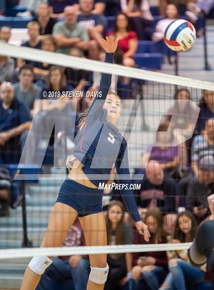 Thumbnail 3 in Highland vs  Perry  (AIA 6A Semi Final) photogallery.