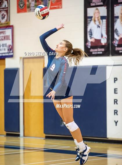 Thumbnail 3 in Highland vs  Perry  (AIA 6A Semi Final) photogallery.