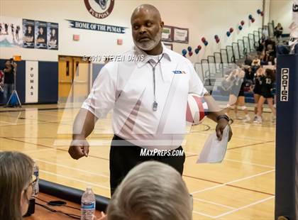 Thumbnail 2 in Highland vs  Perry  (AIA 6A Semi Final) photogallery.