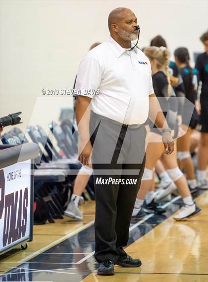 Thumbnail 1 in Highland vs  Perry  (AIA 6A Semi Final) photogallery.
