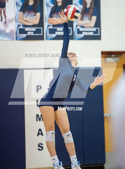 Thumbnail 2 in Highland vs  Perry  (AIA 6A Semi Final) photogallery.
