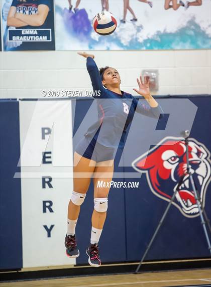 Thumbnail 2 in Highland vs  Perry  (AIA 6A Semi Final) photogallery.
