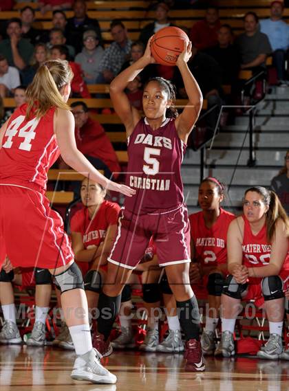 Thumbnail 3 in Mater Dei @ Oaks Christian (Nike Extravaganza) photogallery.