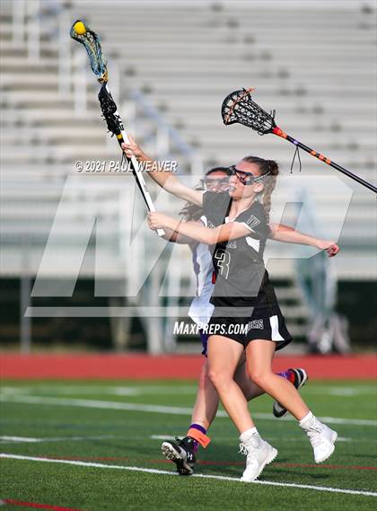 Thumbnail 3 in Danville vs. Twin Valley (PIAA Class 2A First Round Playoff) photogallery.