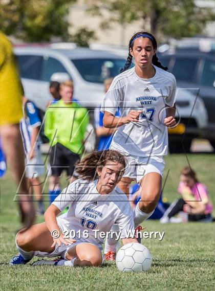 Thumbnail 1 in Grand Island @ Kenmore West photogallery.