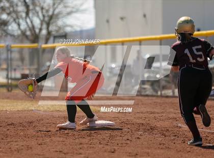 Thumbnail 2 in Sparks @ Fernley photogallery.
