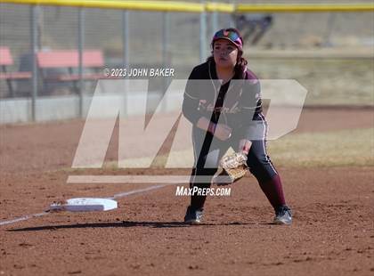 Thumbnail 2 in Sparks @ Fernley photogallery.
