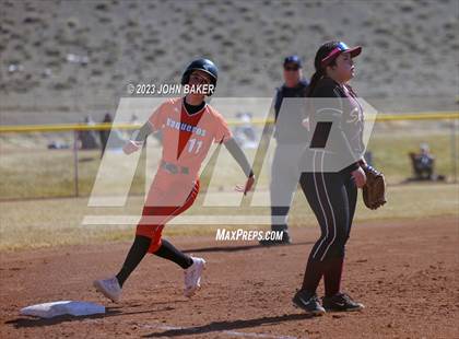 Thumbnail 2 in Sparks @ Fernley photogallery.