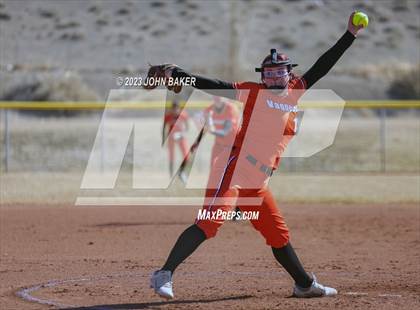 Thumbnail 2 in Sparks @ Fernley photogallery.