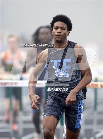 Thumbnail 1 in Mandarin Preseason Classic (100m Hurdles) photogallery.