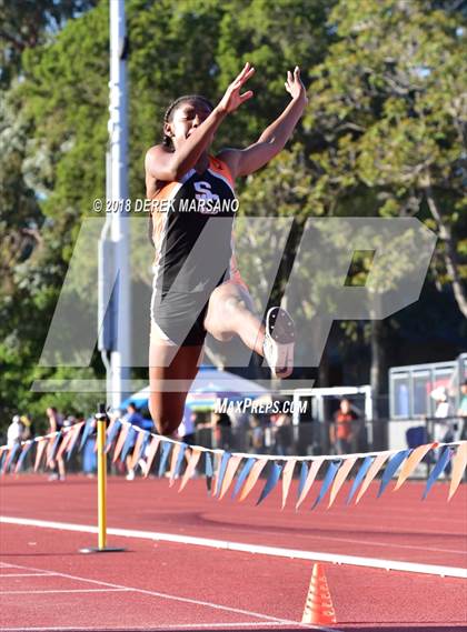 Thumbnail 3 in CCS Top 8 Los Gatos (Girls Long Jump) photogallery.