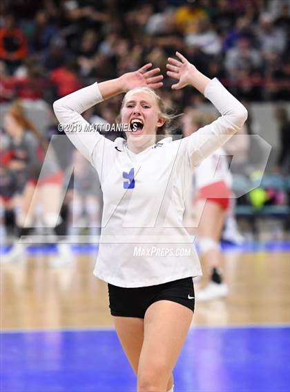 Thumbnail 2 in Chaparral vs. Grandview (CHSAA 5A Playoff) photogallery.