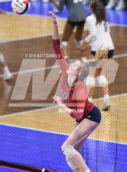 Thumbnail 2 in Chaparral vs. Grandview (CHSAA 5A Playoff) photogallery.