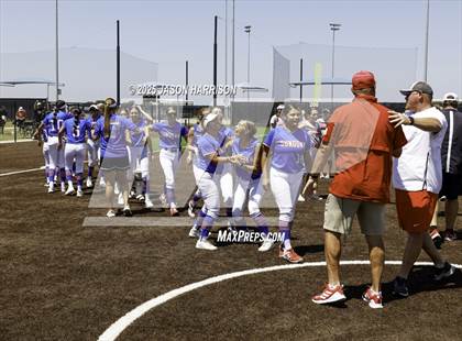 Thumbnail 1 in Sundown vs. Muenster (UIL Softball 2A Region 2 Semifinal Game 2) photogallery.