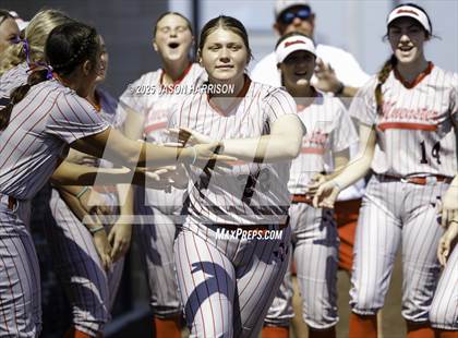 Thumbnail 3 in Sundown vs. Muenster (UIL Softball 2A Region 2 Semifinal Game 2) photogallery.