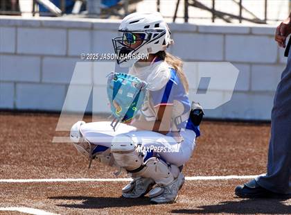 Thumbnail 1 in Sundown vs. Muenster (UIL Softball 2A Region 2 Semifinal Game 2) photogallery.