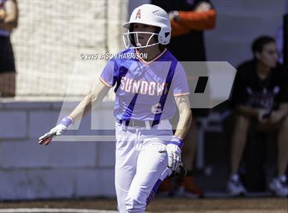 Thumbnail 3 in Sundown vs. Muenster (UIL Softball 2A Region 2 Semifinal Game 2) photogallery.