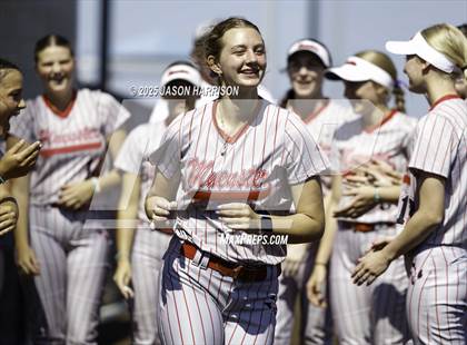 Thumbnail 1 in Sundown vs. Muenster (UIL Softball 2A Region 2 Semifinal Game 2) photogallery.