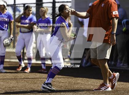 Thumbnail 2 in Sundown vs. Muenster (UIL Softball 2A Region 2 Semifinal Game 2) photogallery.