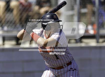Thumbnail 3 in Sundown vs. Muenster (UIL Softball 2A Region 2 Semifinal Game 2) photogallery.