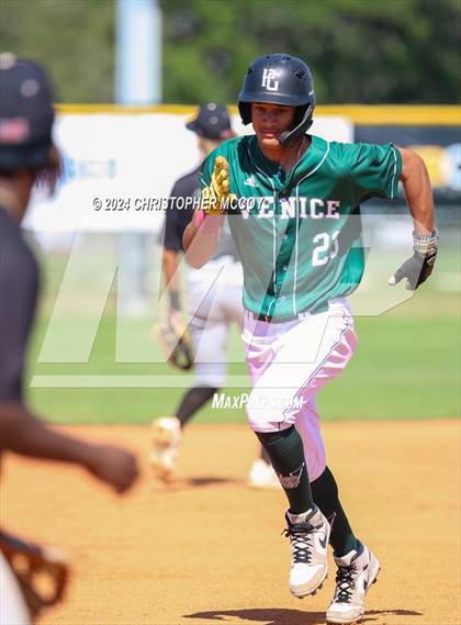 Thumbnail 1 in Venice vs. Lakewood Ranch photogallery.