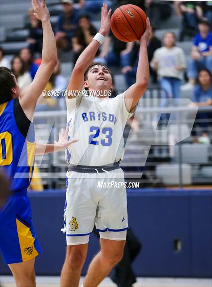 Thumbnail 2 in Sidney @ Bryson (UIL 1A D2 Basketball Semi-Regional) photogallery.