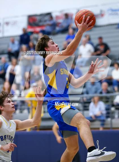 Thumbnail 3 in Sidney @ Bryson (UIL 1A D2 Basketball Semi-Regional) photogallery.