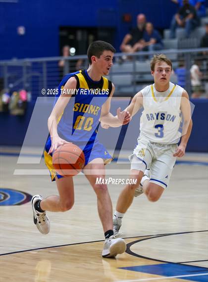 Thumbnail 1 in Sidney @ Bryson (UIL 1A D2 Basketball Semi-Regional) photogallery.