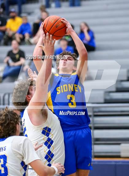 Thumbnail 1 in Sidney @ Bryson (UIL 1A D2 Basketball Semi-Regional) photogallery.