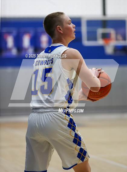 Thumbnail 3 in Sidney @ Bryson (UIL 1A D2 Basketball Semi-Regional) photogallery.