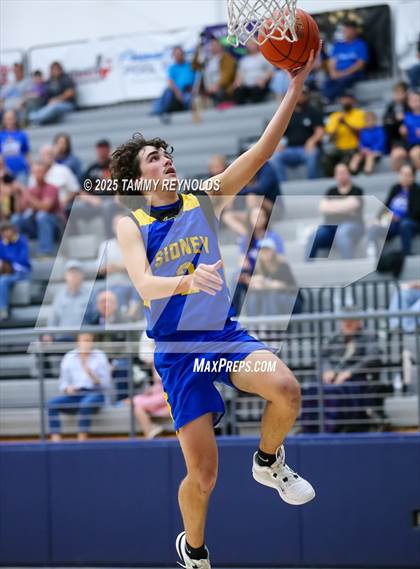 Thumbnail 3 in Sidney @ Bryson (UIL 1A D2 Basketball Semi-Regional) photogallery.