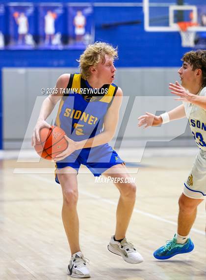 Thumbnail 3 in Sidney @ Bryson (UIL 1A D2 Basketball Semi-Regional) photogallery.