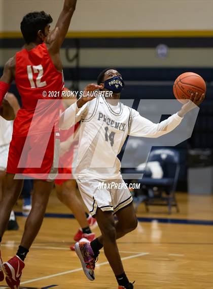 Thumbnail 2 in Miller Career Academy vs. Chaminade photogallery.