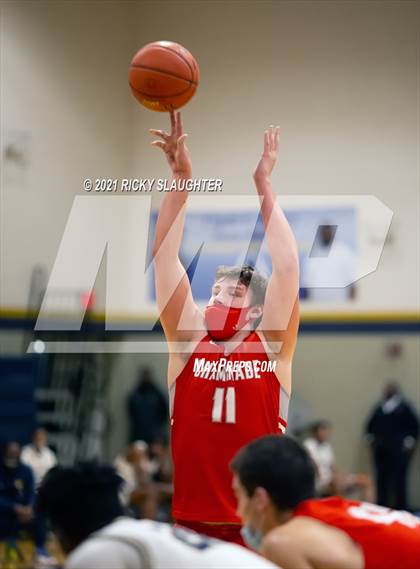 Thumbnail 3 in Miller Career Academy vs. Chaminade photogallery.
