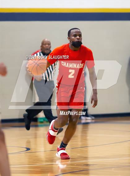 Thumbnail 3 in Miller Career Academy vs. Chaminade photogallery.