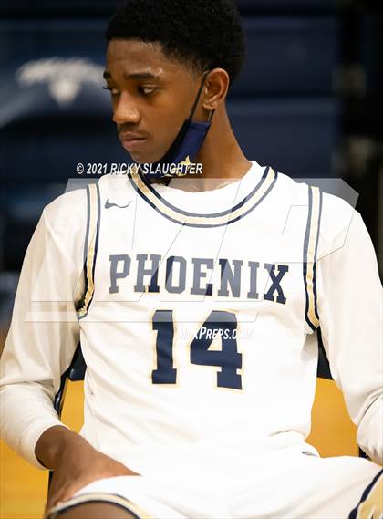 Thumbnail 3 in Miller Career Academy vs. Chaminade photogallery.