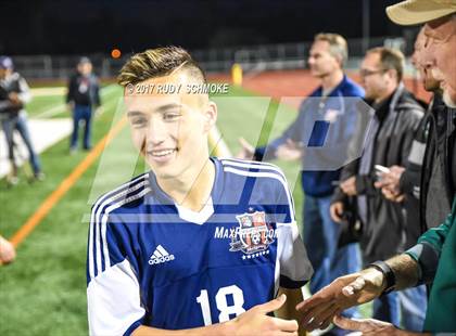Thumbnail 2 in Mission Hills vs. Montgomery (CIF SDS D2 Final) photogallery.