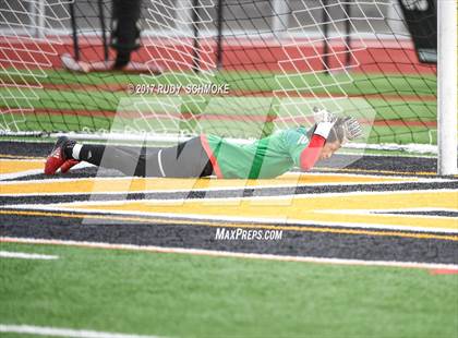 Thumbnail 3 in Mission Hills vs. Montgomery (CIF SDS D2 Final) photogallery.