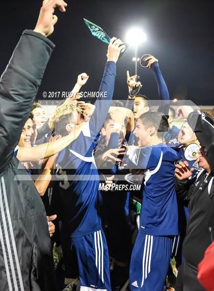 Thumbnail 3 in Mission Hills vs. Montgomery (CIF SDS D2 Final) photogallery.