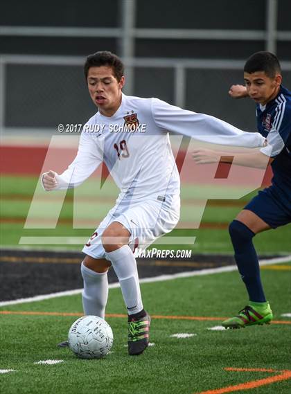 Thumbnail 2 in Mission Hills vs. Montgomery (CIF SDS D2 Final) photogallery.