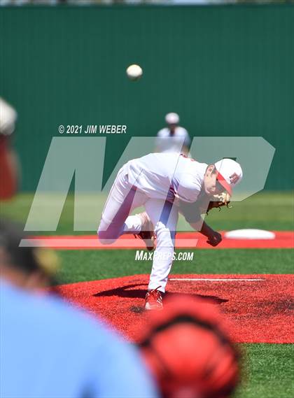 Thumbnail 1 in Fort Gibson vs Checotah (OSSAA 4A Regional Quarterfinal) photogallery.
