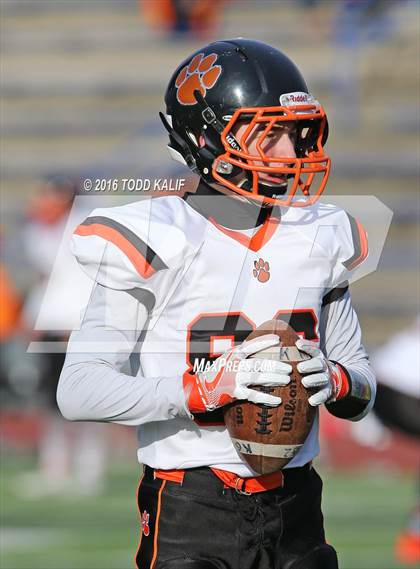 Thumbnail 1 in Darien vs. Ridgefield (CIAC Class LL Final) photogallery.