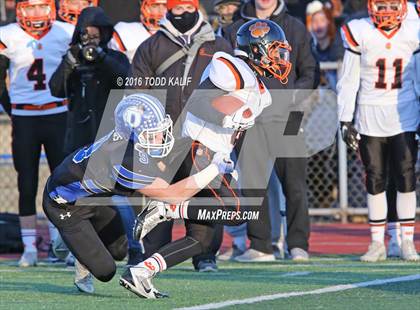 Thumbnail 2 in Darien vs. Ridgefield (CIAC Class LL Final) photogallery.