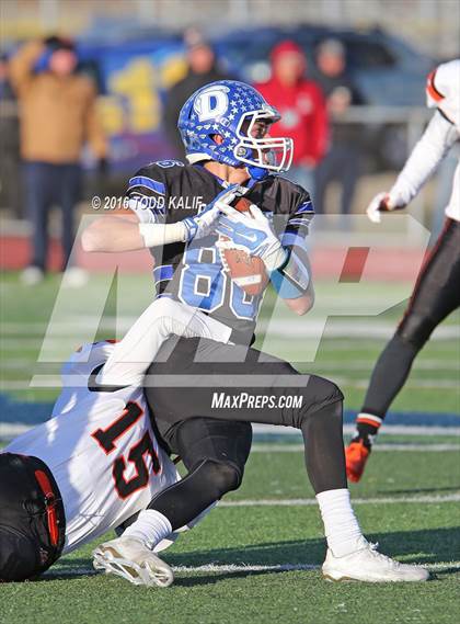 Thumbnail 2 in Darien vs. Ridgefield (CIAC Class LL Final) photogallery.