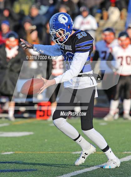 Thumbnail 1 in Darien vs. Ridgefield (CIAC Class LL Final) photogallery.
