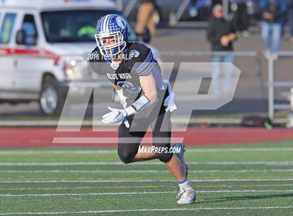 Thumbnail 2 in Darien vs. Ridgefield (CIAC Class LL Final) photogallery.