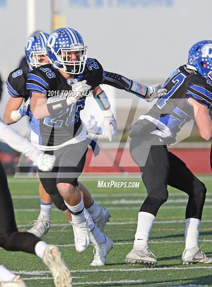 Thumbnail 2 in Darien vs. Ridgefield (CIAC Class LL Final) photogallery.