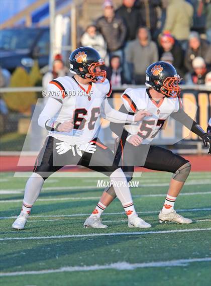 Thumbnail 3 in Darien vs. Ridgefield (CIAC Class LL Final) photogallery.