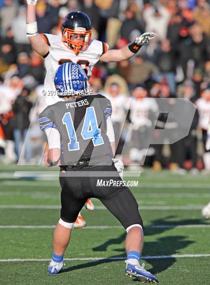 Thumbnail 3 in Darien vs. Ridgefield (CIAC Class LL Final) photogallery.